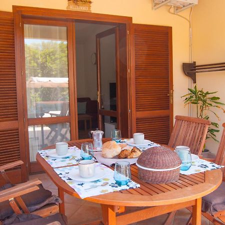 Villa Angedras San Teodoro  Buitenkant foto